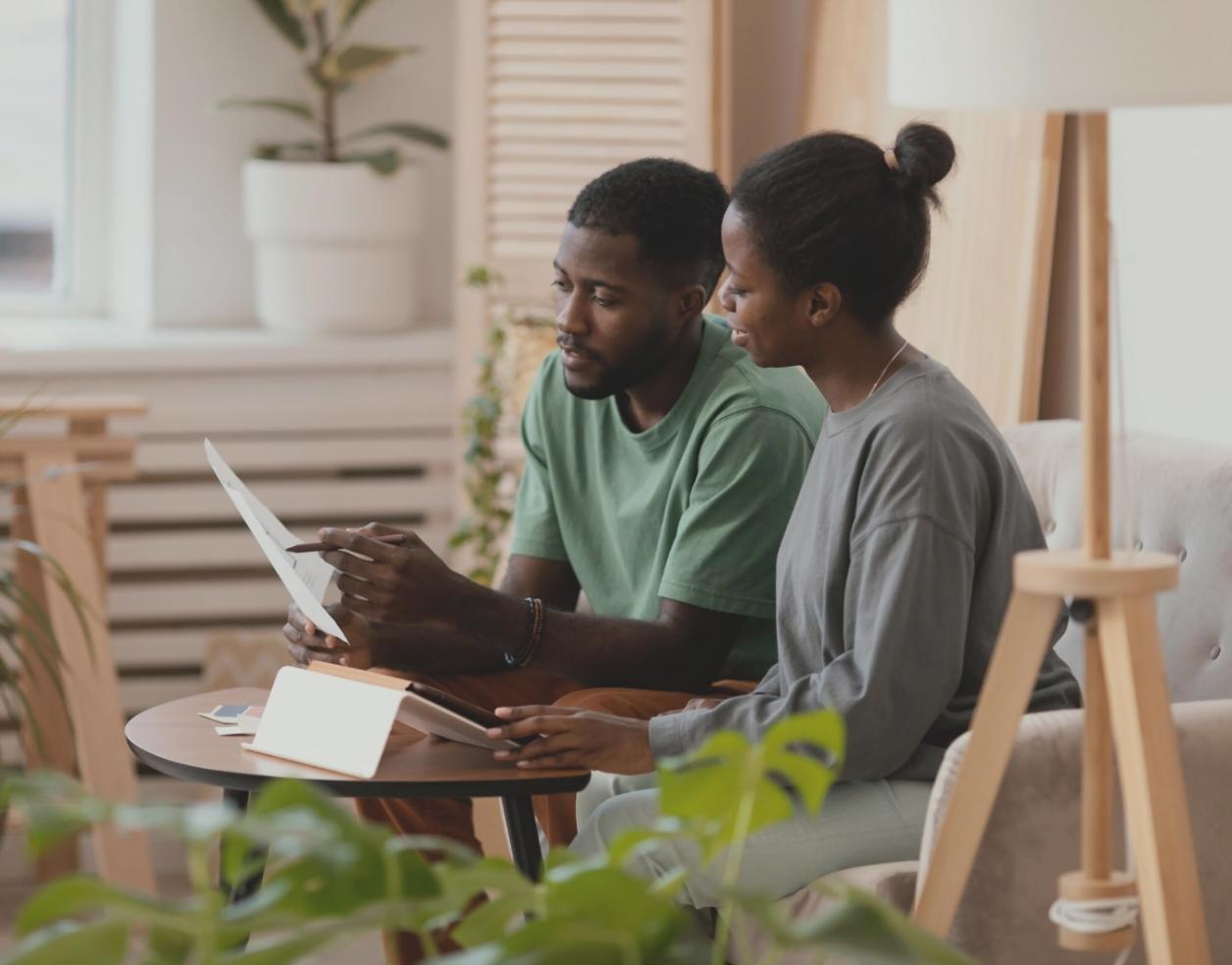 Detaillierte Finanzauswertung und Diagramme